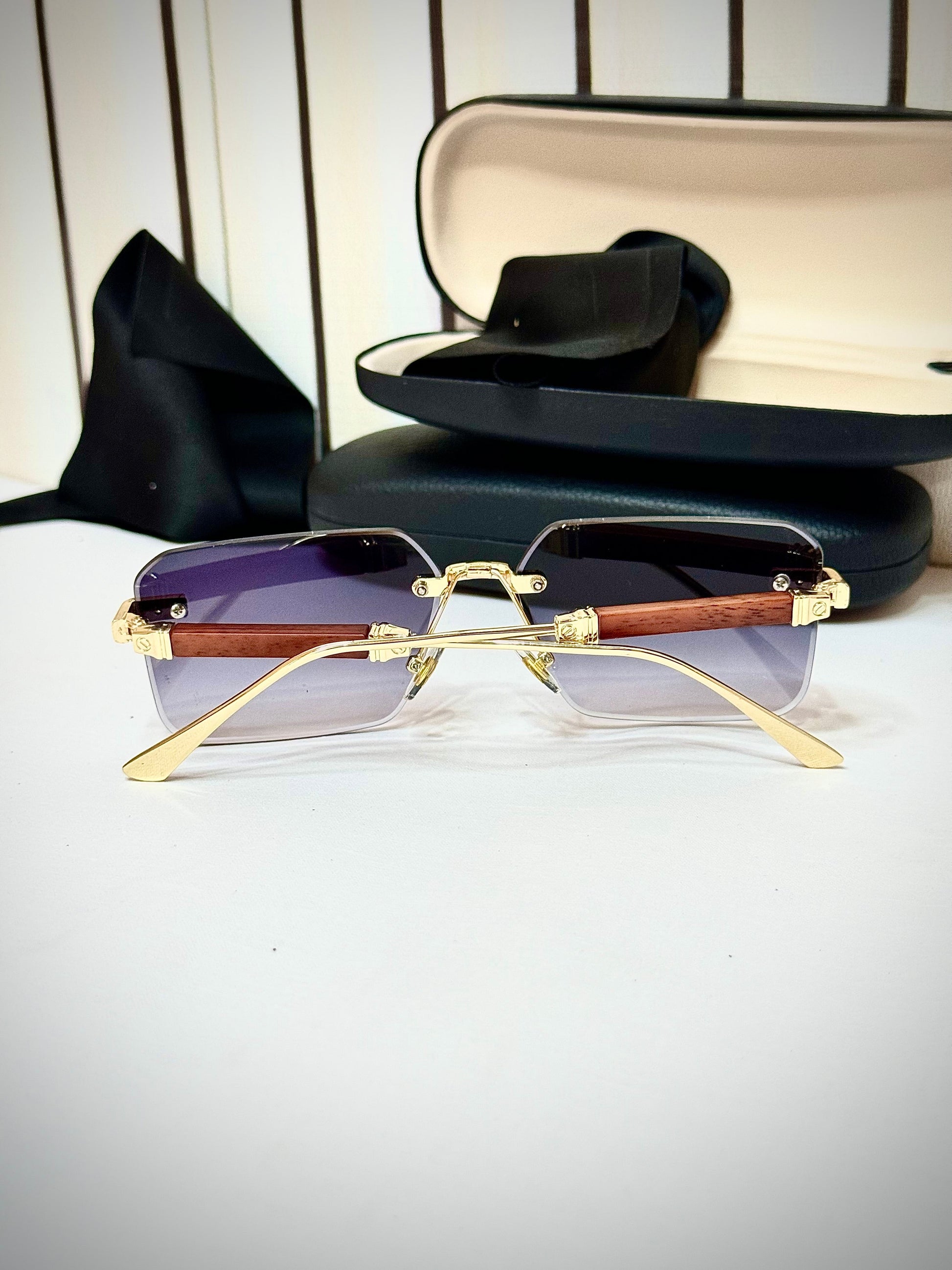 Aura Wod X Shades