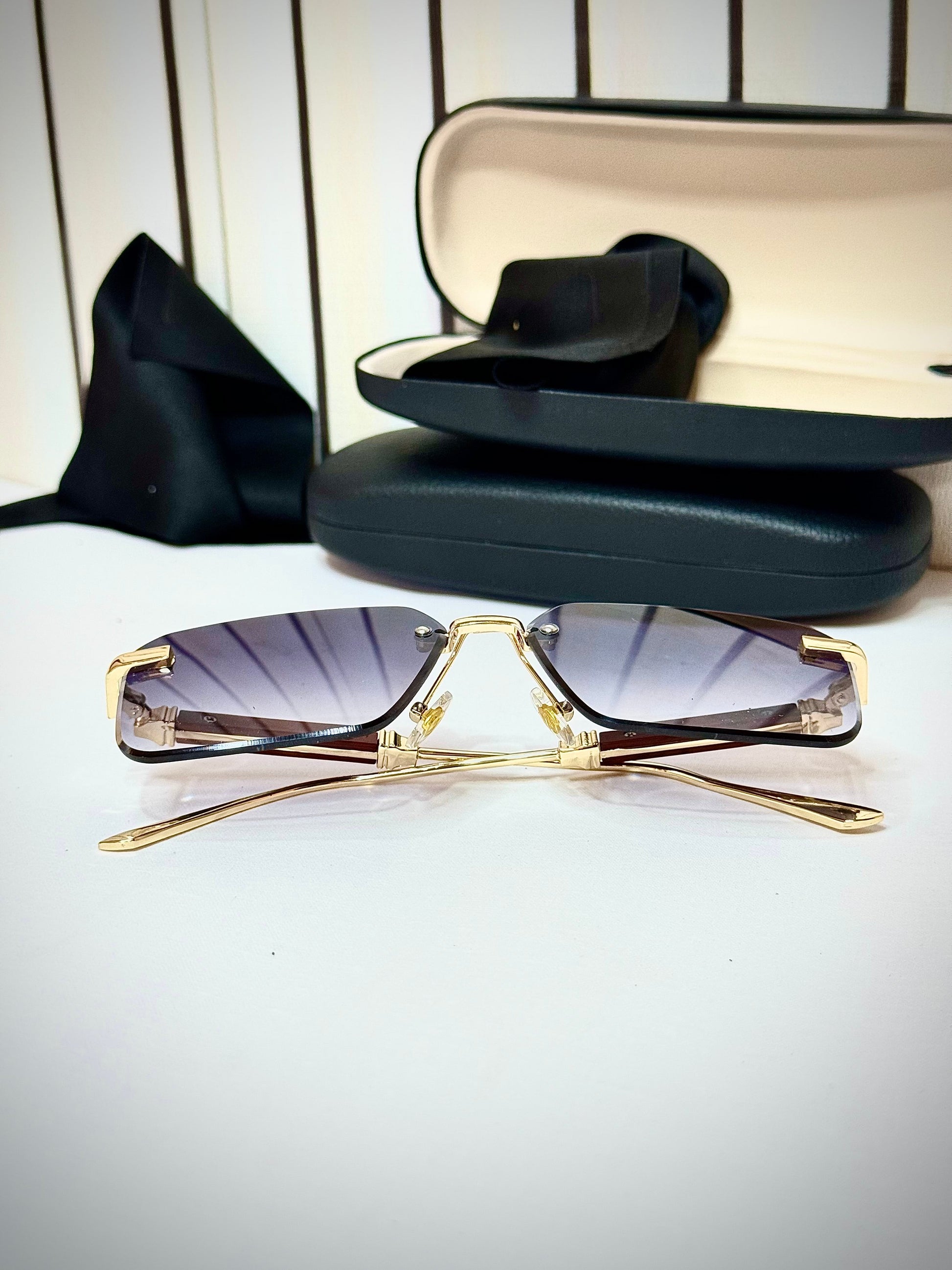 Aura Wod X Shades